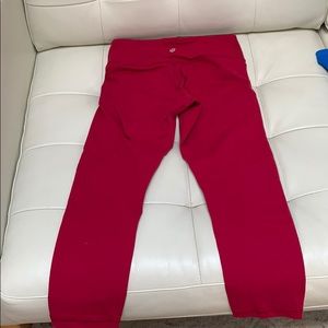 Lululemon cranberry crop legging